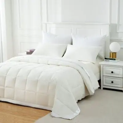 Twin Ducks Matterhorn Down-Alternative Blanket 1